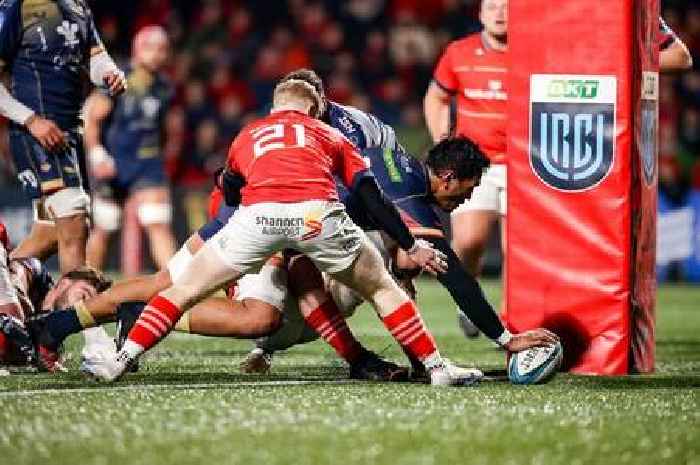 Munster 49-42 Scarlets: Dwayne Peel's side fall agonisingly short in dramatic comeback