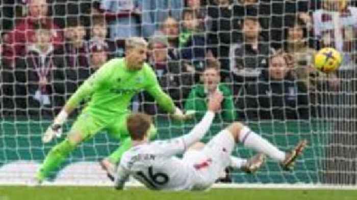 Andersen own goal sees Villa beat 10-man Palace