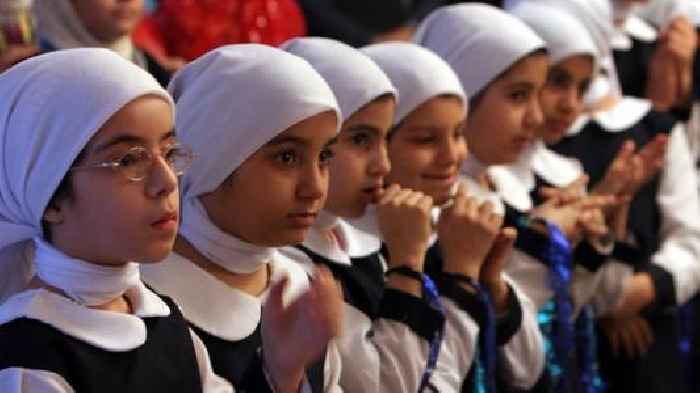 Crisis over suspected Iran schoolgirl poisonings escalates