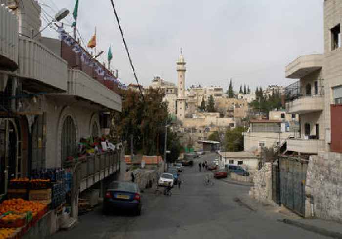 More Palestinians than ever want Israeli sovereignty in Jerusalem - poll