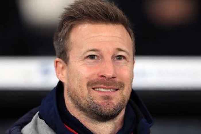 Scan for injured defender, following up home win and expectations of Imps - Cheltenham Town boss Wade Elliott ahead of Lincoln City at home