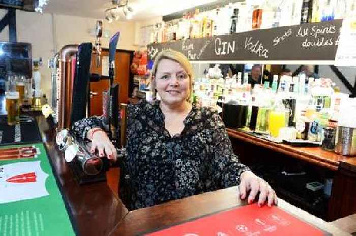 Publicans quit Stoke-on-Trent boozer to move 2.7  miles down the road