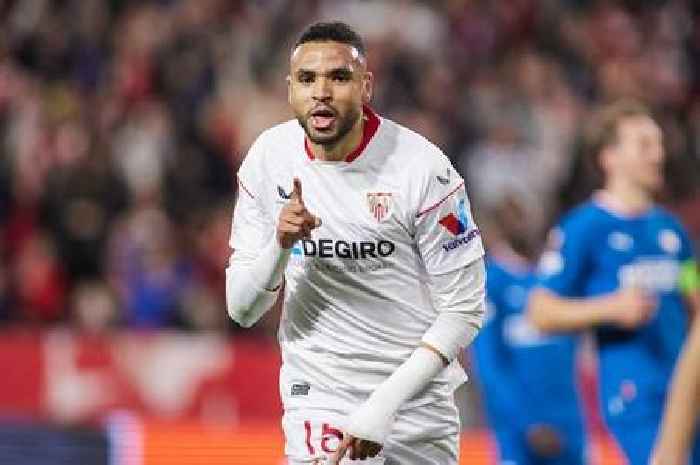 Aston Villa 'interested' in striker as Sevilla 'smell' record transfer