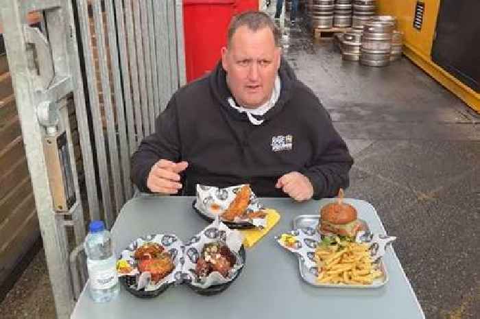 Famous food reviewer gives Grimsby Mockingbird street food '10 out of 10'