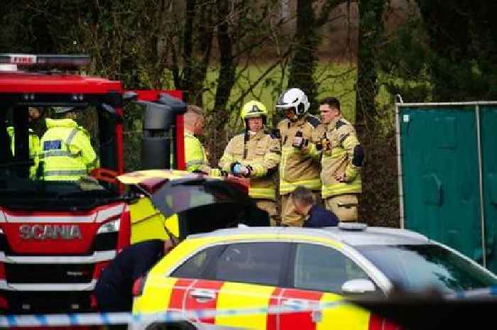 Furious mum slams police after daughter trapped in car crash with dead friends for two days