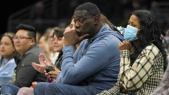 Former NBA star Shawn Kemp arrested in connection to drive-by shooting