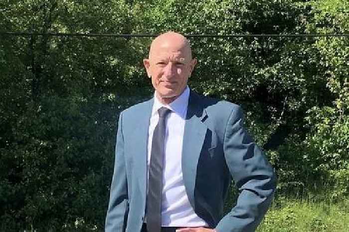 Straight dad wears heels and skirts to office - and his wife doesn't care