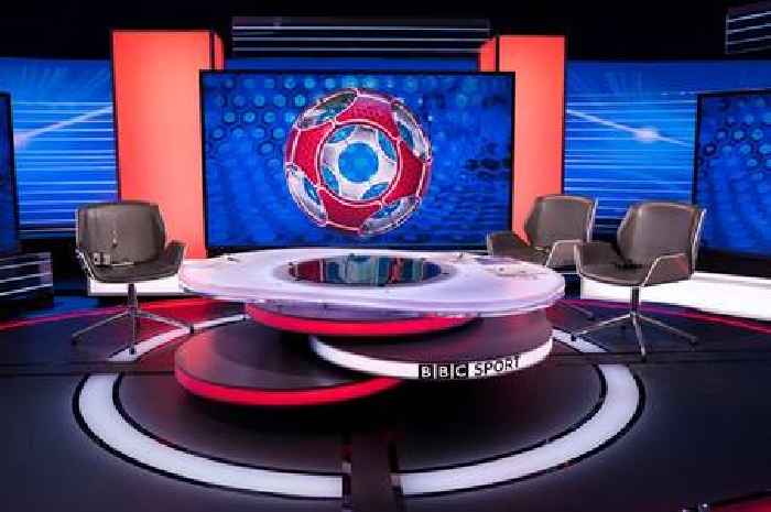 Fans joke ‘no one left to present Match of the Day’ after pundits follow Lineker out