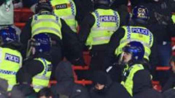 Betis fans arrested & police officer hurt at Man Utd