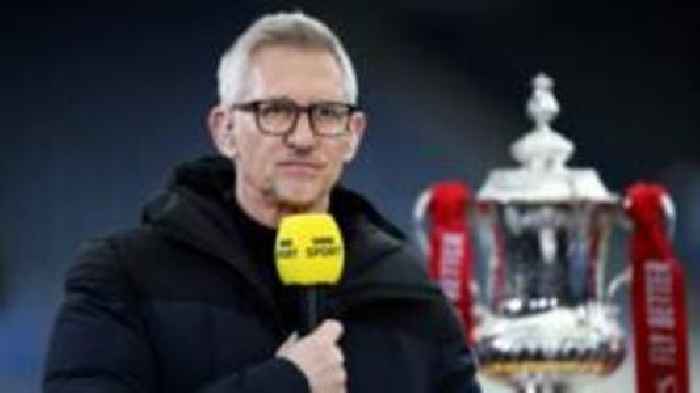 BBC sport disrupted for second day in Lineker row