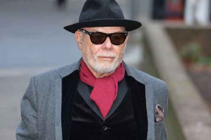Gary Glitter thrown back into prison for using smartphone to 'ask about Dark Web'