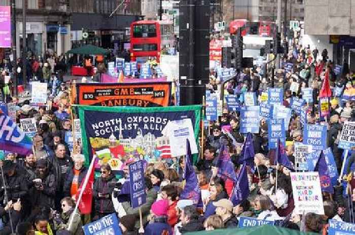 NHS workers in England to consider pay offer after unions back proposals