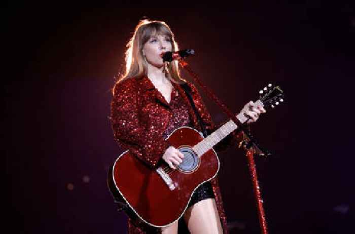 Taylor Swift’s Eras Tour Kickoff Had An Epic Setlist With A Dozen Live Debuts