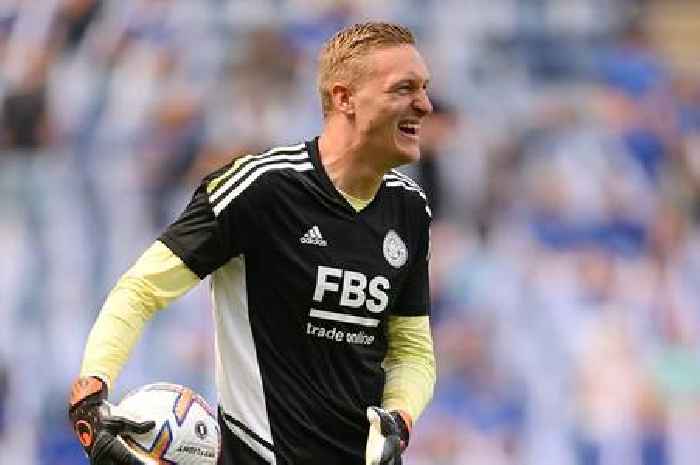 Daniel Iversen to keep Leicester City spot as Brendan Rodgers details Danny Ward one-to-one