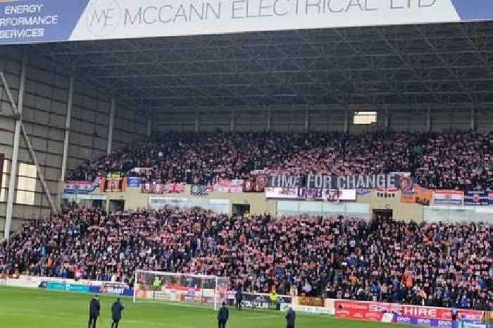 Rangers fans ramp up board protest as they target Stewart Robertson and Ross Wilson with 'time for change' display