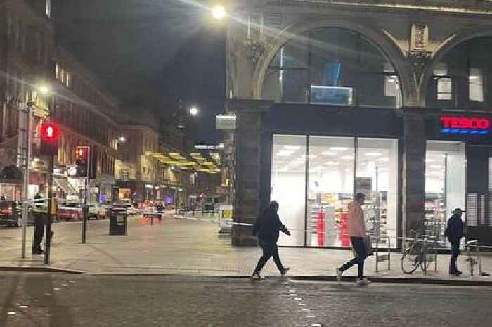 Teen arrested and charged after boy, 16, 'stabbed' in Glasgow city centre