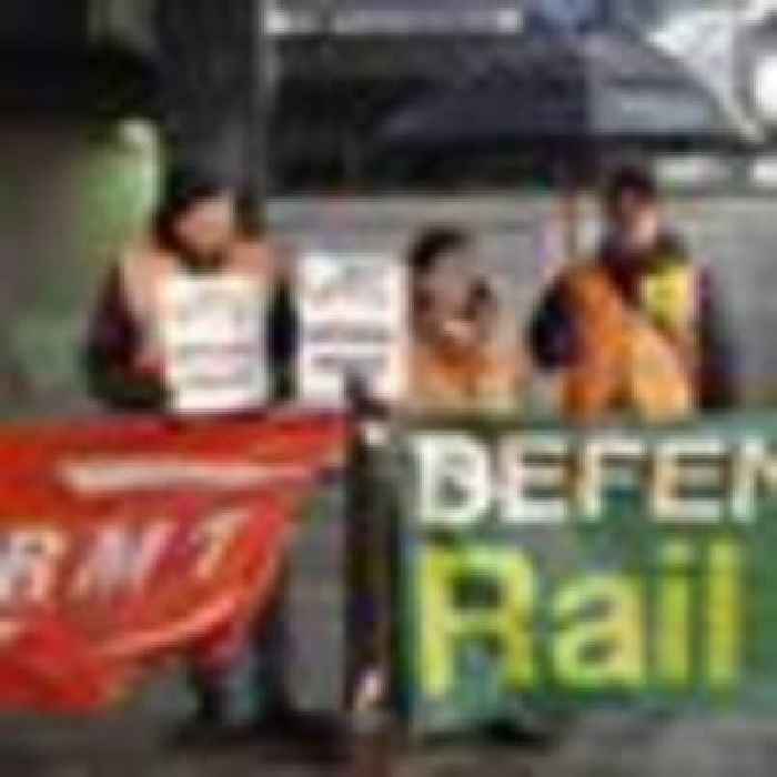 RMT union members at Network Rail vote to accept new pay offer