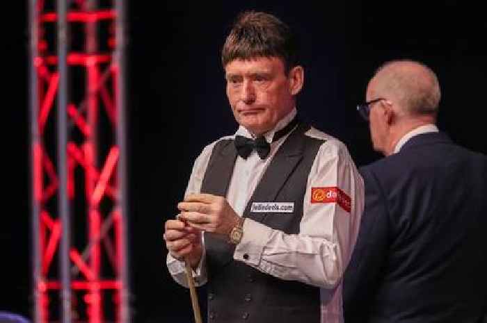 Jimmy White rolls back the years to beat Judd Trump as fans laud 'incredible' result