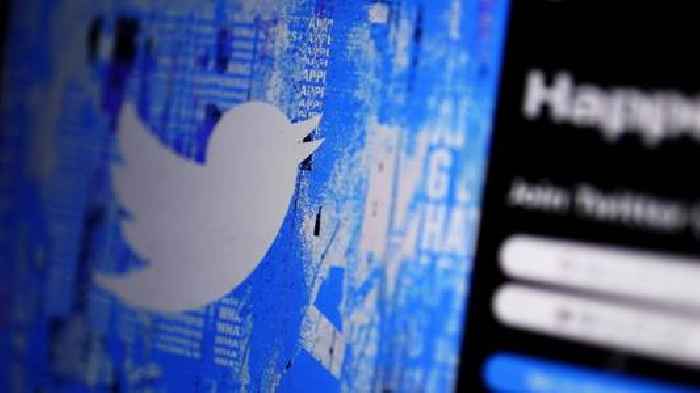Twitter responds to media inquiries with poop emoji