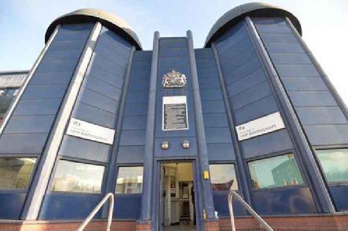 HMP Birmingham prisoners 'poured boiling water over inmate in £5k blackmail plot', court told