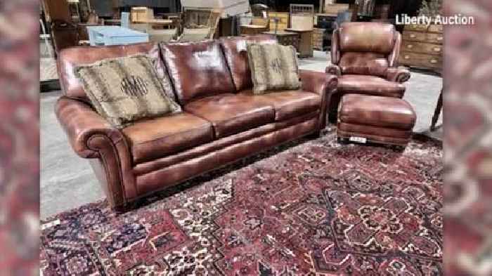 Murdaugh family items offered to highest bidder