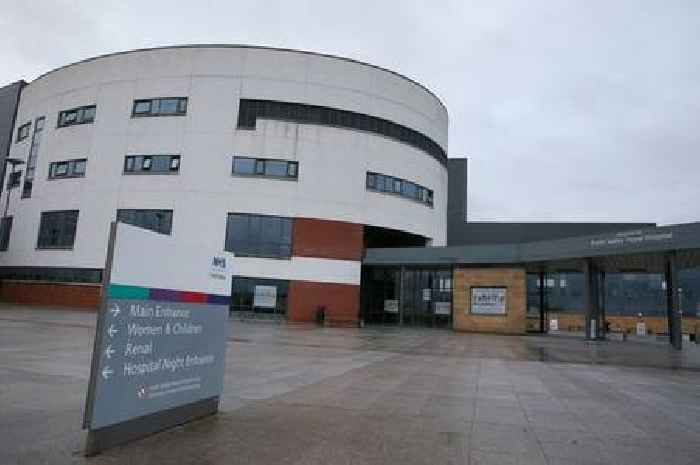 Staff left to work 'unpaid hours' in Forth Valley over concerns about impact of waiting times
