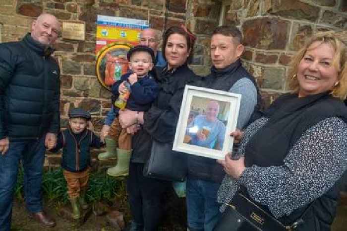 Popular pub-goer honoured with life-saving defibrillator at his favourite local