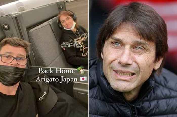 Mauricio Pochettino pictured on aeroplane as Tottenham sack Antonio Conte