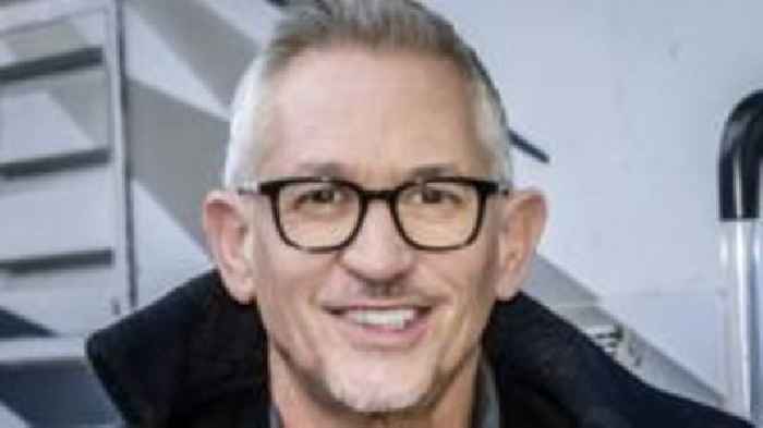Lineker cried over support from Wright and Shearer