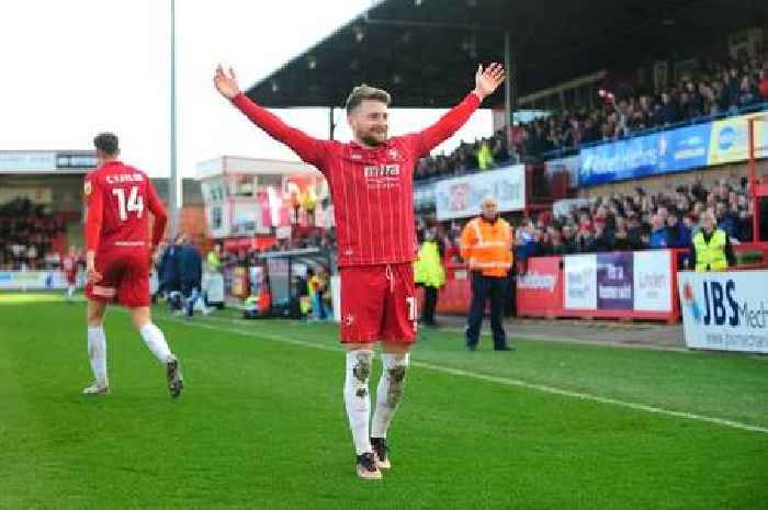 Cheltenham Town v Sheffield Wednesday LIVE: Team news, updates and reaction