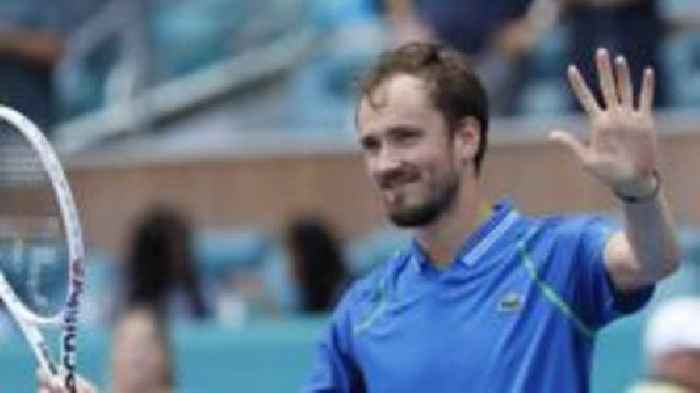 Medvedev reaches fifth straight ATP final