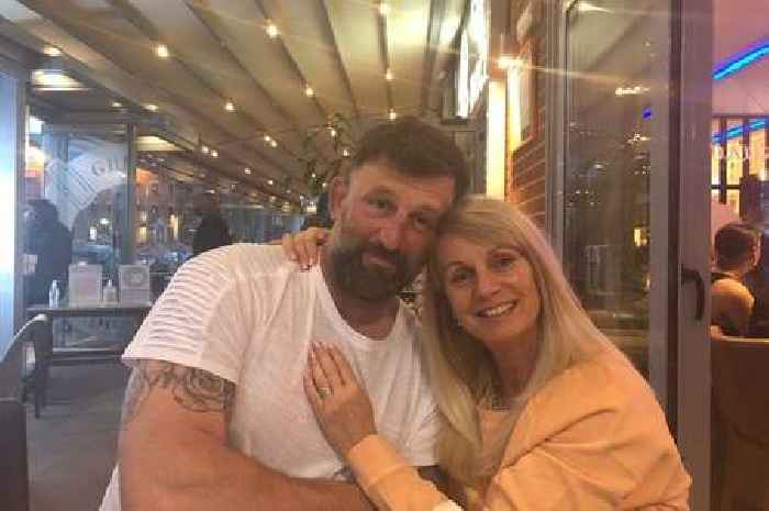 Wife's emotional tribute to former Gloucester Rugby and England rugby star Dave Sims