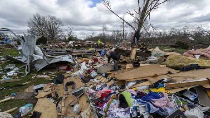More tornadoes expected in hard-hit Central U.S. on Tuesday