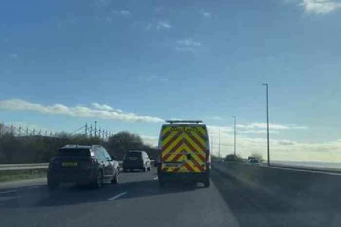 'Obstruction' on A63 in Hull city centre causes long delays - live updates