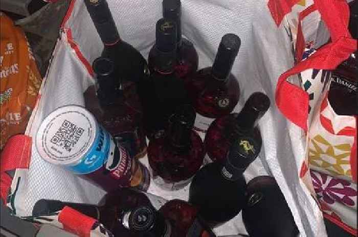 Cambridge Sainsbury's shoplifters stole alcohol and clothes from two supermarkets