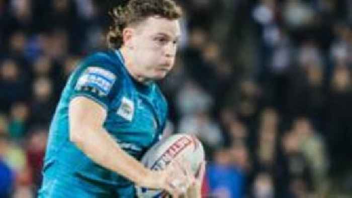 Wigan back Field out for two months after injury