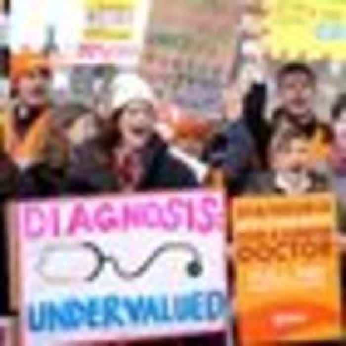 Hospital leaders fear for patient safety ahead of 'unprecedented' strike by junior doctors