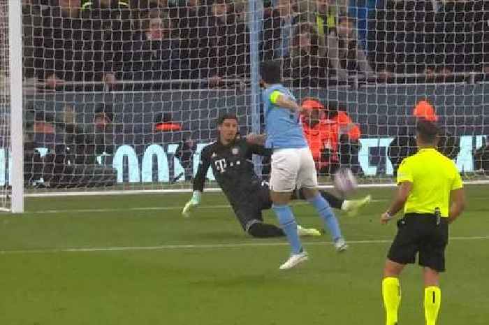 Man City fans stunned as Yann Sommer makes 'football's first 360-degree save' for Bayern