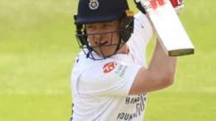Brown & Barker lead Hampshire fightback at Surrey