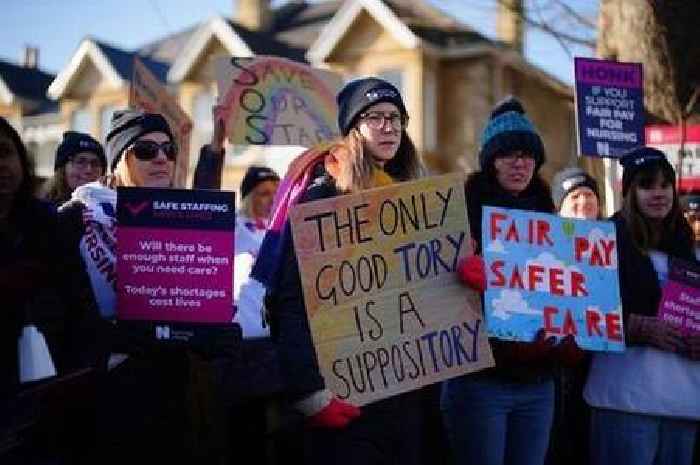 NHS strikes to continue as Royal College of Nursing rejects government pay offer