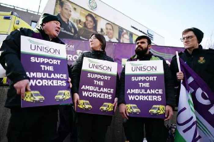 Union members vote to accept pay offer to end its NHS dispute