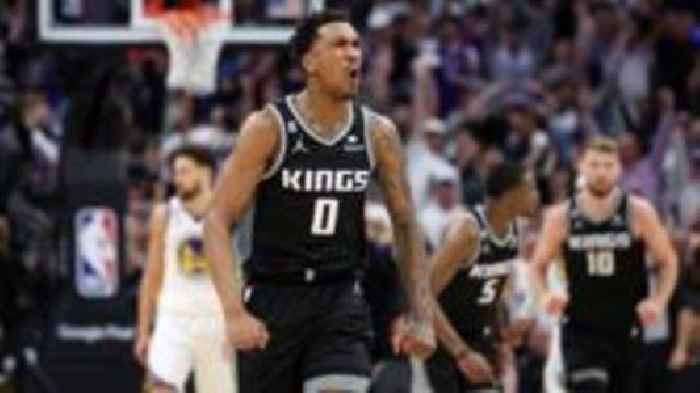 Kings beat Warriors to take two-game play-off lead