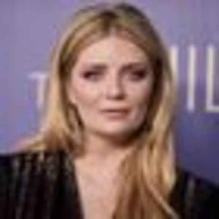 Hollywood star Mischa Barton joins the cast of Neighbours