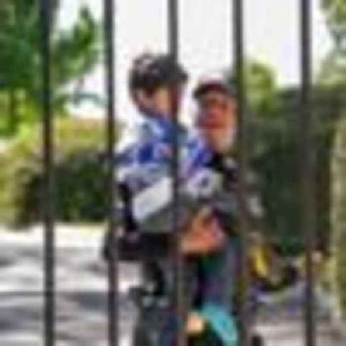Toddler enters White House grounds triggering Secret Service security alert