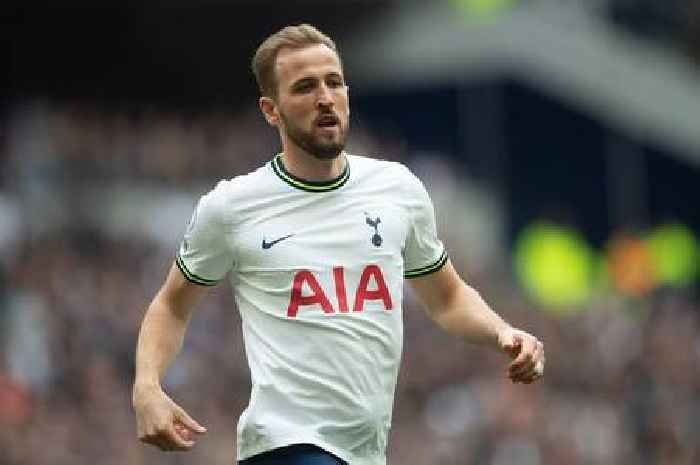 Tottenham news: Daniel Levy completes striker signing as Harry Kane told to join Man United