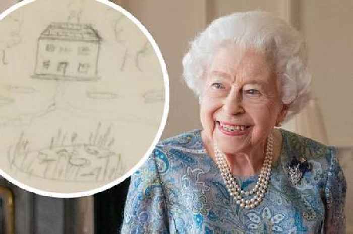 Childhood drawings by the Queen and Princess Margaret to be auctioned in Cambridge this week