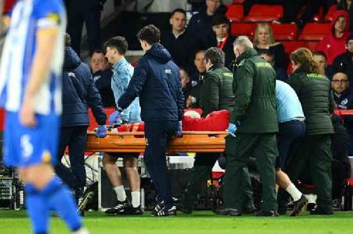 Neco Williams suffers worrying injury vs Brighton as Nottingham Forest woes continue