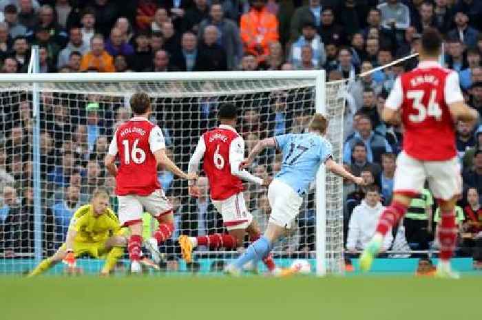 'Very poor' - Jamie Carragher pinpoints Arsenal star at fault for Man City opener as fans fume