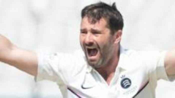 Murtagh takes 1,000th wicket as Middlesex beat Kent