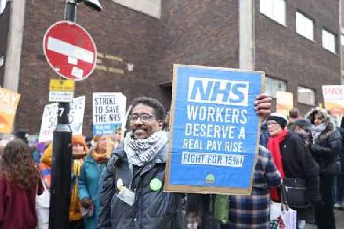 NHS pay rise: When nurses will be paid and how much extra they will get